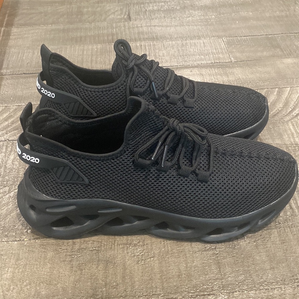 New Style Blade Running Shoes Black Size 8.5